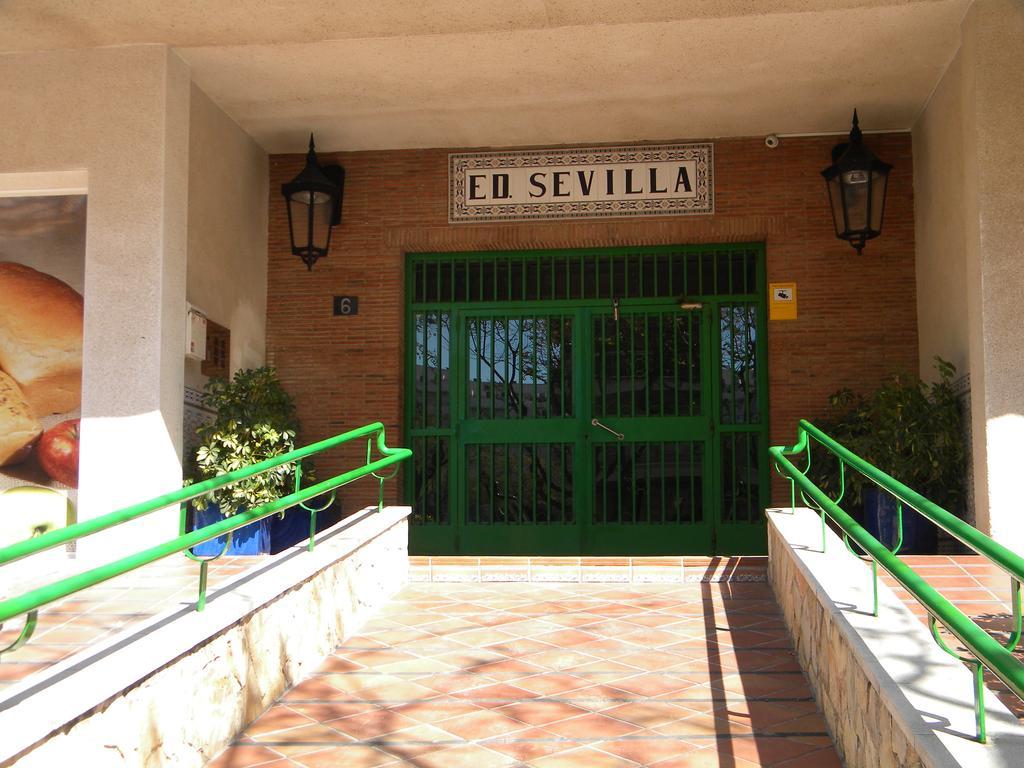 Sevilla Arysal 萨洛 外观 照片